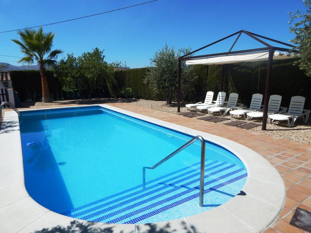 Villa Maria - Pista De Padel Y Piscina Baena Exteriér fotografie
