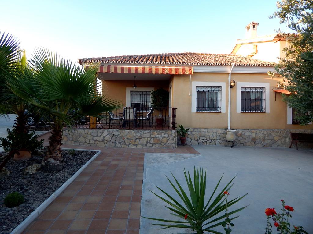 Villa Maria - Pista De Padel Y Piscina Baena Exteriér fotografie