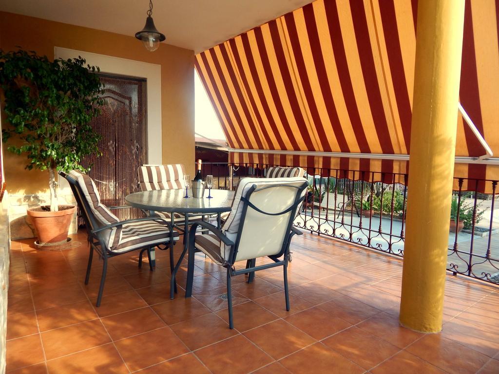 Villa Maria - Pista De Padel Y Piscina Baena Pokoj fotografie